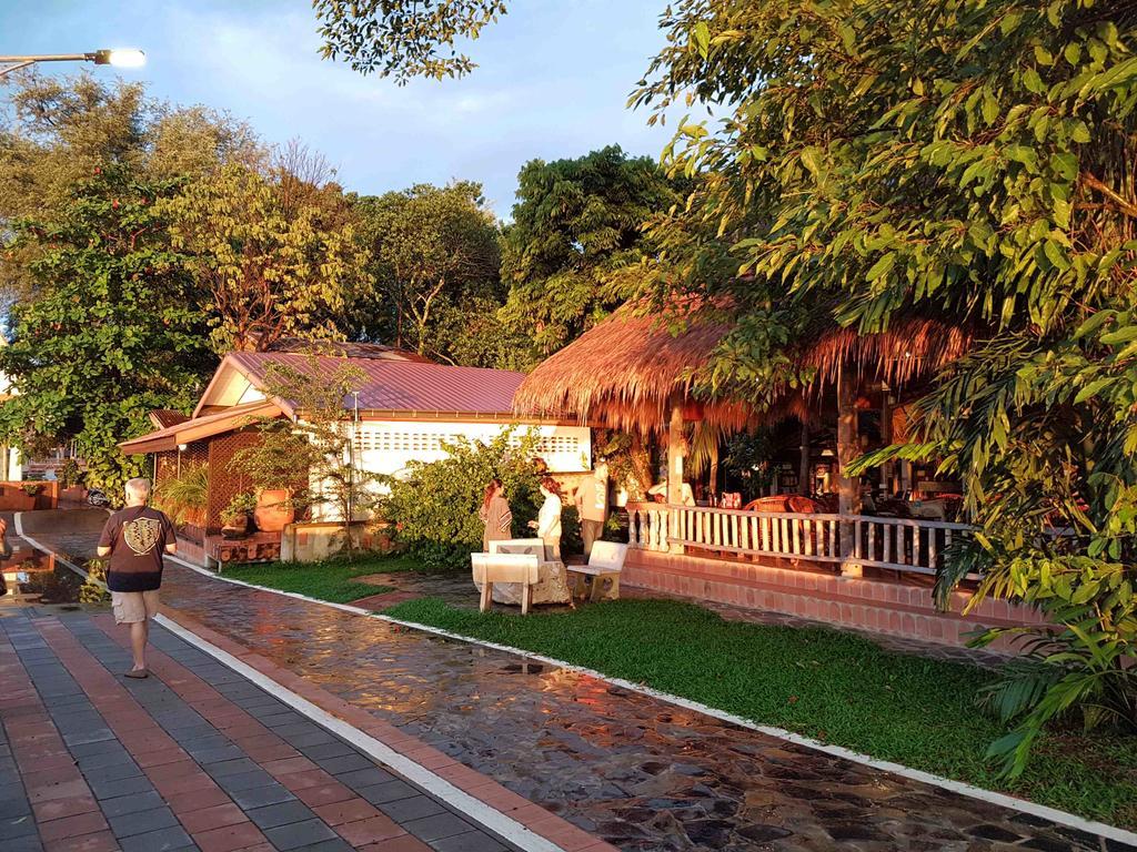 Mut Mee Garden Guest House Нонгкхай Экстерьер фото